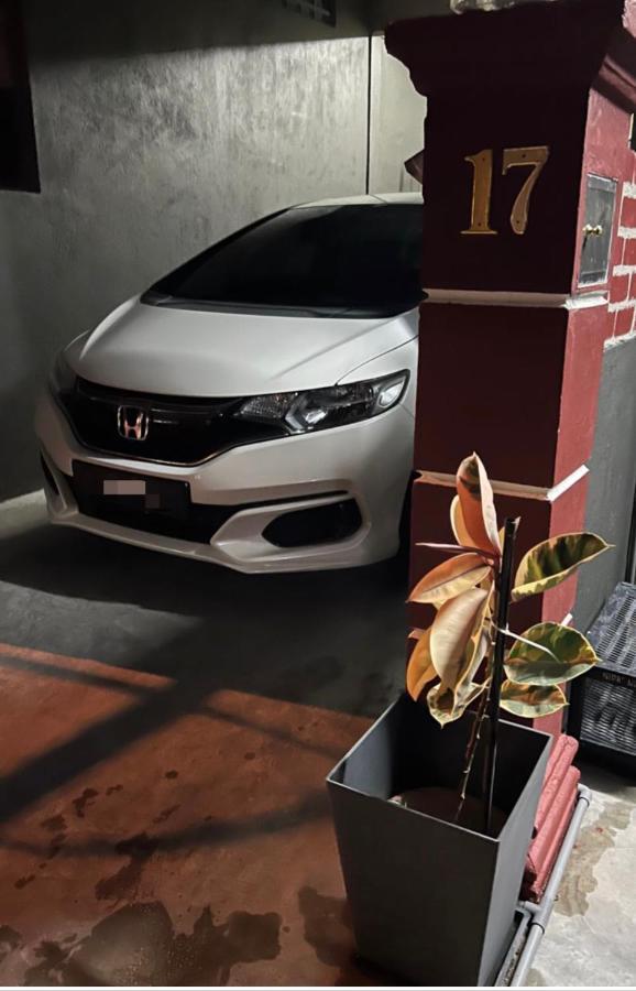 Theatbas Homestay 17 In Seri Iskandar Perak 3 Bedroom Bota 外观 照片